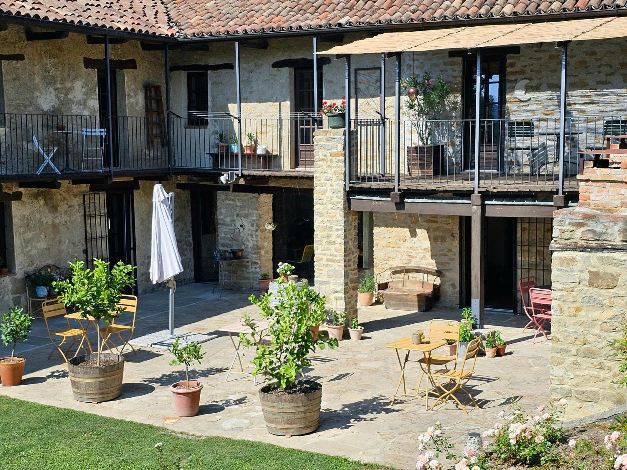 مبيت وإفطار Cossano Belbo Cascina Il Sogno المظهر الخارجي الصورة